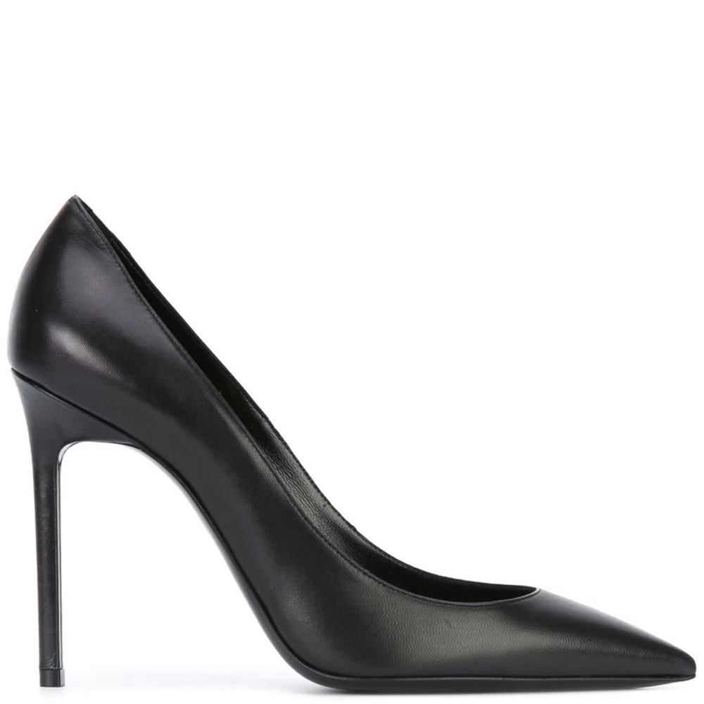 Yves Saint Laurent Pumps